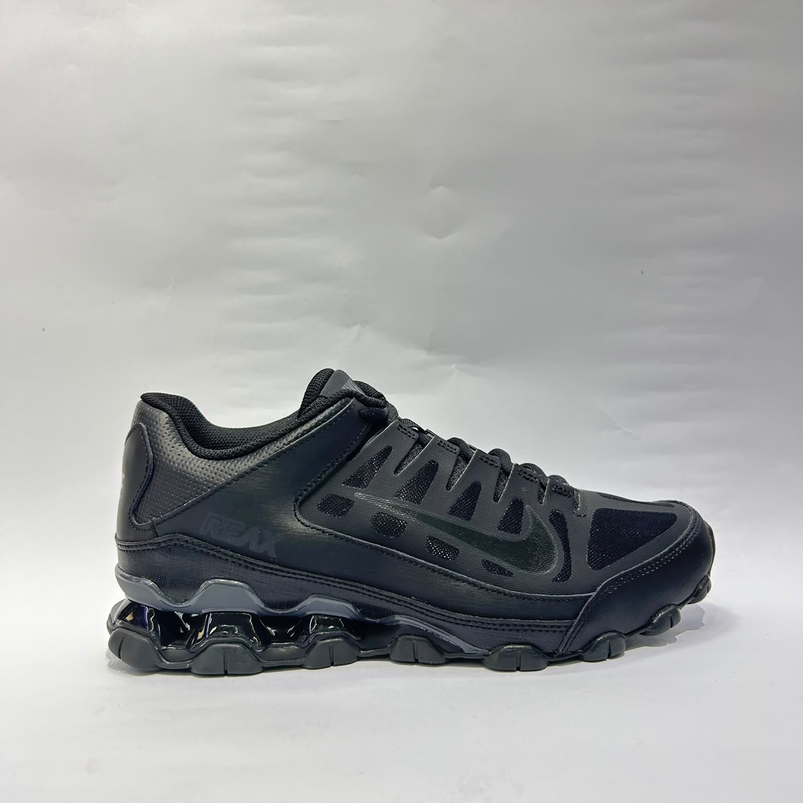 ZAP NIK 621716-008 NIKE REAX 8 TR